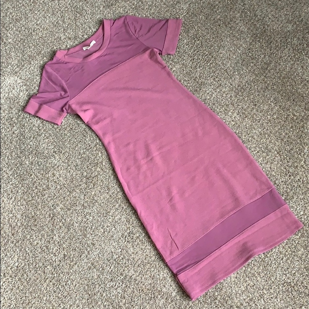 Women’s short sleeve dress